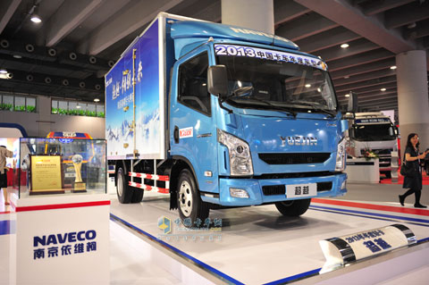 南京依維柯超越高端輕卡