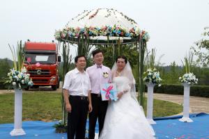 東風(fēng)商用車(chē)籌辦國內首個(gè)卡車(chē)主題婚禮 傳遞卡車(chē)人正能量