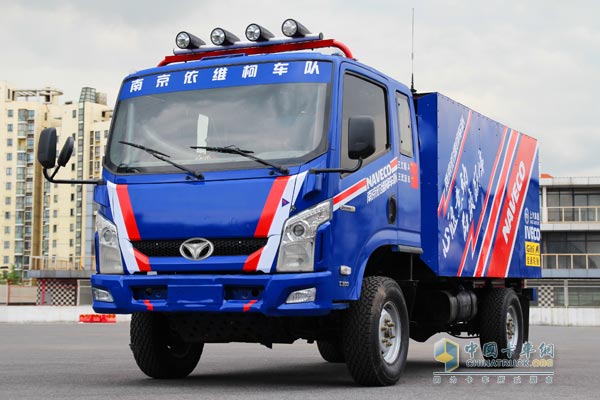 南京依維柯高端輕卡超越