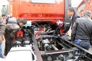 中國重汽2014輕卡商務(wù)會(huì ) 康明斯、曼高端輕亮相