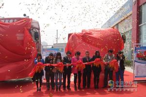 攜手玉柴  東風(fēng)柳汽國四精品亮相鄭州