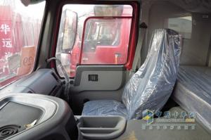 中國重汽 HOWO 6×2前雙轉向牽引車(chē)