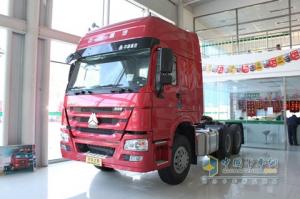 中國重汽 HOWO 6×2后提升式牽引車(chē)
