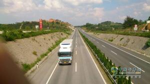 奔馳卡車(chē)廣州成都往返油耗新鮮出爐 百公里 30.5升油耗