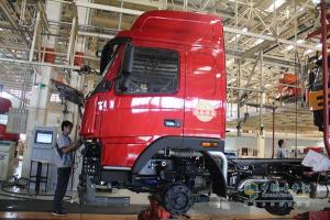 大運N6重卡進(jìn)入安徽市場(chǎng)  現場(chǎng)交付十余臺重卡