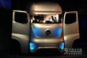 奔馳未來(lái)卡車(chē)2025帶你駕駛未來(lái)
