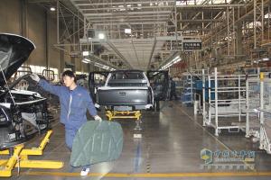 參觀(guān)福田汽車(chē)北京多功能汽車(chē)廠(chǎng)暨“歐馬可、奧鈴車(chē)型品鑒