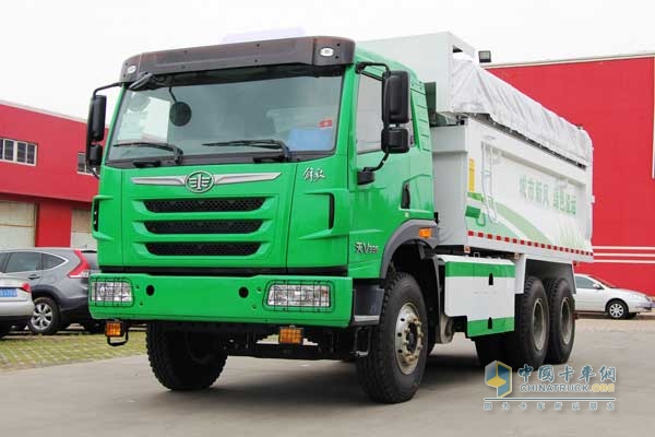 一汽解放青島 336馬力 天V 6×4國四環(huán)保渣土車(chē)