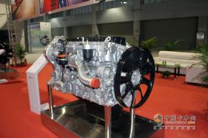 廣州車(chē)展:上汽依維柯紅巖攜科索動(dòng)力與杰獅牽引車(chē)隆重亮相