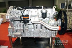 廣州車(chē)展:上汽依維柯紅巖攜科索動(dòng)力與杰獅牽引車(chē)隆重亮相