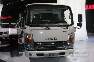 廣州車(chē)展：江淮汽車(chē)攜帥鈴全系參展 展示納威斯達新動(dòng)力