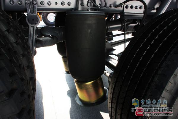 徐工DG100超高層登高消防車(chē)