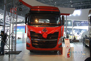 一部新卡車(chē) 柳汽乘龍H7亮相上海車(chē)展