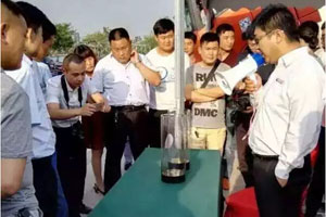 開(kāi)創(chuàng  )保養先河 歐曼GTL超能版十萬(wàn)公里保養信得過(guò)