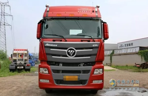 經(jīng)典紅色車(chē)身