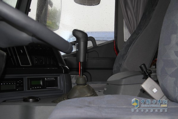 福田瑞沃 濰柴 270馬力 8X4 自卸車(chē)