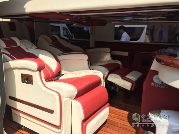 全新定制化體驗 圖雅諾改裝大賽展風(fēng)姿