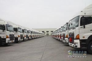 經(jīng)銷(xiāo)商開(kāi)業(yè)與交車(chē)儀式雙響炮 廣汽日野常德譜新篇