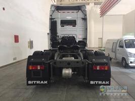 中國重汽武漢車(chē)展展臺面面觀(guān)