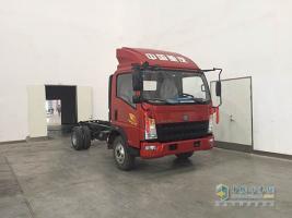 中國重汽武漢車(chē)展展臺面面觀(guān)