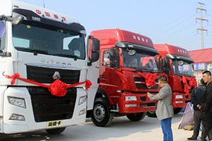 北京忙車(chē)展，德州被汕德卡霸占