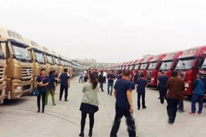 大運重卡獲河南客戶(hù)現場(chǎng)訂車(chē)43輛