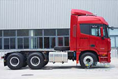 福田戴姆勒歐曼GTL6*4牽引車(chē)實(shí)拍圖