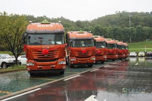 聯(lián)合卡車(chē)?；奉I(lǐng)域綻華彩 獲寶華物流批量采購40臺車(chē)