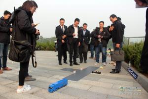 見(jiàn)證中國力量 2016年奔馳卡車(chē)FleetBoard?車(chē)手聯(lián)盟賽頒獎