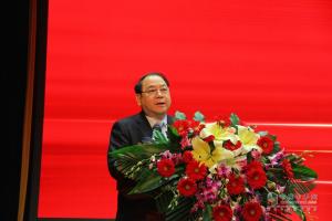“轉型升級 引領(lǐng)未來(lái)”中國重汽集團輕卡銷(xiāo)售部2017商務(wù)大會(huì )