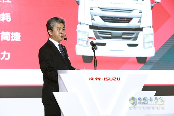 慶鈴汽車(chē)(集團)有限公司副總經(jīng)理 李巨星先生解讀GIGA巨咖特點(diǎn)