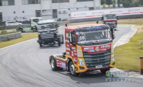 乘龍H7賽車(chē)