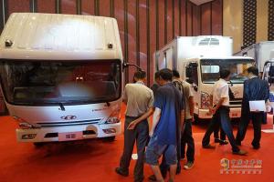 售價(jià)11.8萬(wàn)元起 四川現代盛圖輕卡全國上市