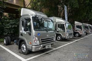 售價(jià)11.8萬(wàn)元起 四川現代盛圖輕卡全國上市