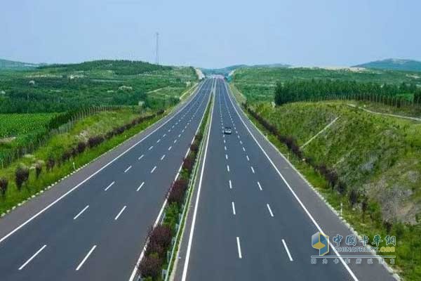 延長(cháng)黃龍高速公路
