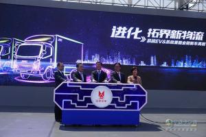 2018年北京車(chē)展江鈴展位，兩款重量級新車(chē)發(fā)布