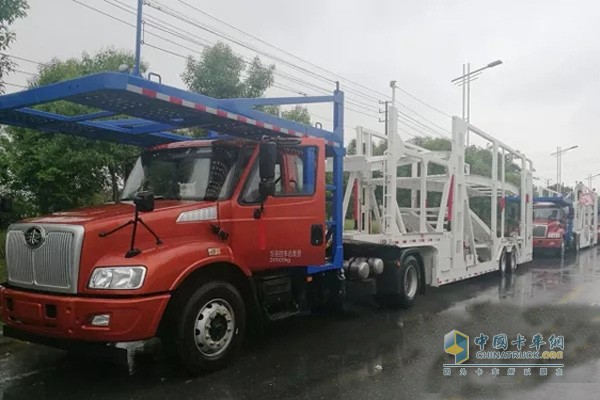 中集通華車(chē)輛運輸半掛車(chē)