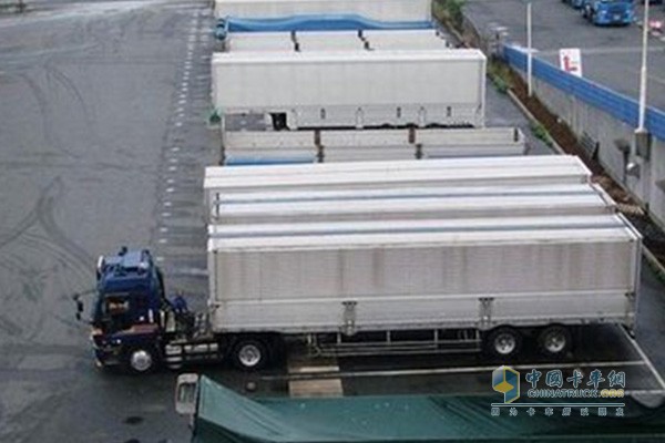 湖北省3個(gè)國家公路甩掛運輸試點(diǎn)項目通過(guò)驗收審查