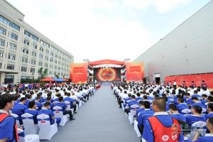 一汽解放青汽公司建廠(chǎng)五十周年迎來(lái)第150萬(wàn)輛卡車(chē)下線(xiàn)