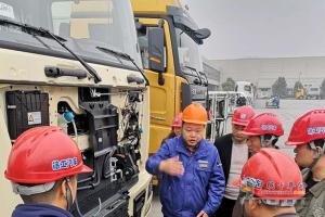 徐工漢風(fēng)自卸車(chē)深夜交付50臺，客戶(hù)就是這么迫不及待！