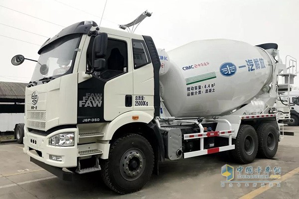 一汽解放混凝土攪拌車(chē)