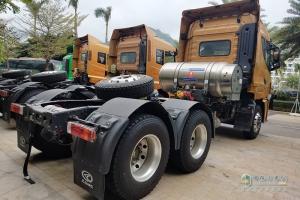 華菱星馬 漢馬H9 6×4 410馬力 旗艦版 LNG/CNG牽引車(chē)（低地板）