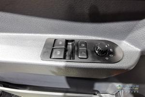 重汽HOWO輕卡 160馬力 4×2 國六 廂式載貨車(chē) 