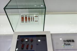 伊頓攜多款動(dòng)力產(chǎn)品及方案亮相上海車(chē)展