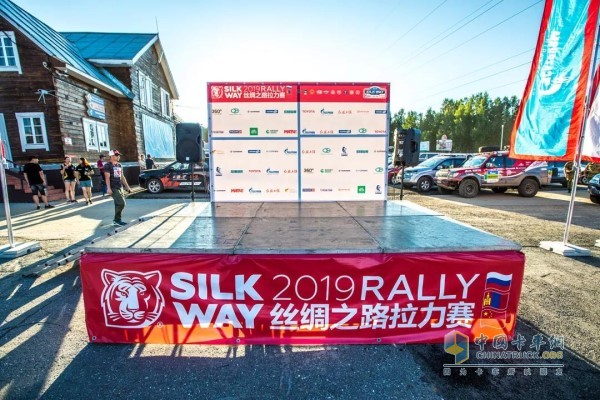 大本營(yíng)還設有新聞發(fā)布區，賽程播報及相關(guān)信息一手掌控