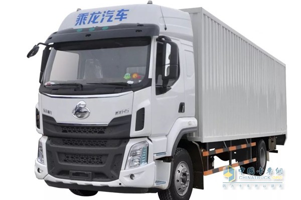 乘龍H5 6.8米高頂雙臥快運房車(chē)