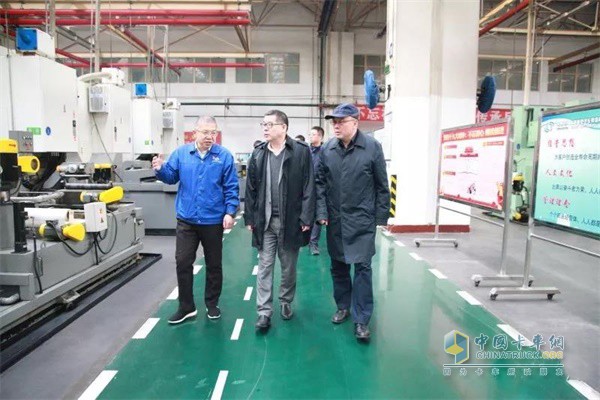 參觀(guān)北奔重汽