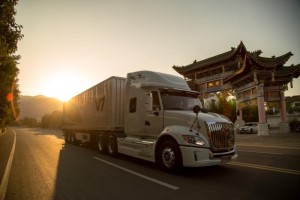 不光只有網(wǎng)紅臉 江淮格爾發(fā)V7還能分分鐘護你周全