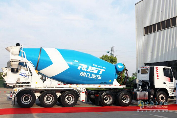 中集瑞江攪拌車(chē)