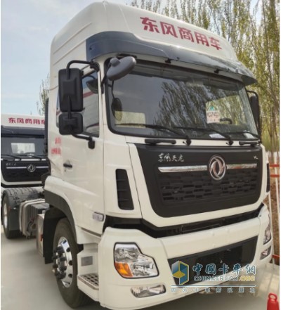 裝載ISZ發(fā)動(dòng)機的東風(fēng)天龍VL